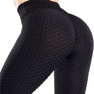 High-Waisted Black Textured Leggings (viral tiktok leggings)